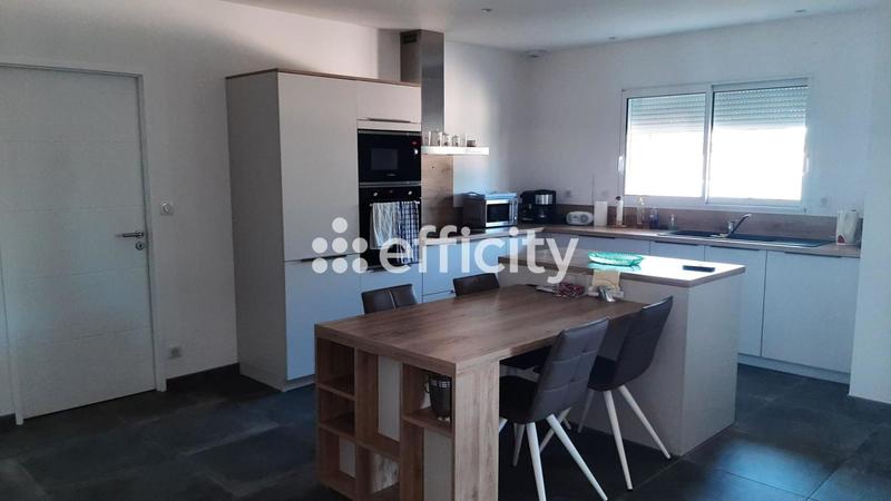 Maison - 166 m² - 6 pièces