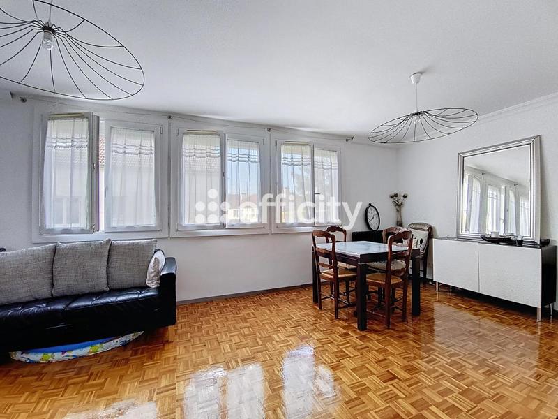 Pavillon - 65 m² - 3 pièces