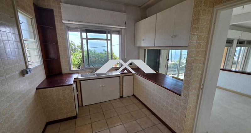 Maison - 96 m² - 5 pièces