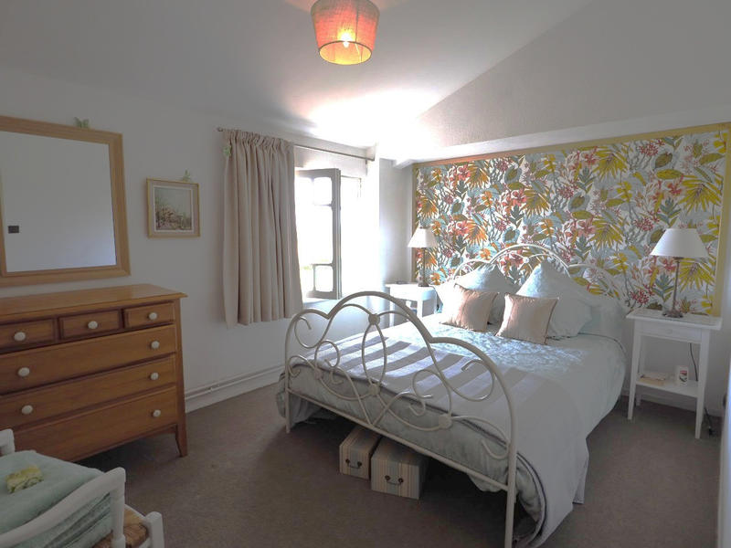 Maison - 400 m² - 14 pièces