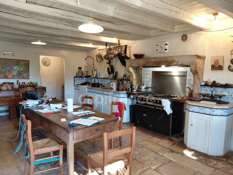 Maison - 205 m² - 9 pièces