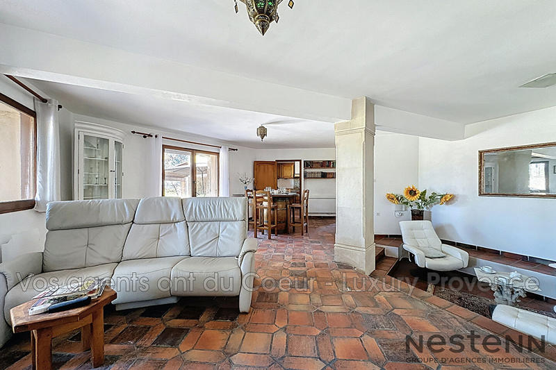 Villa - 158 m² - 6 pièces