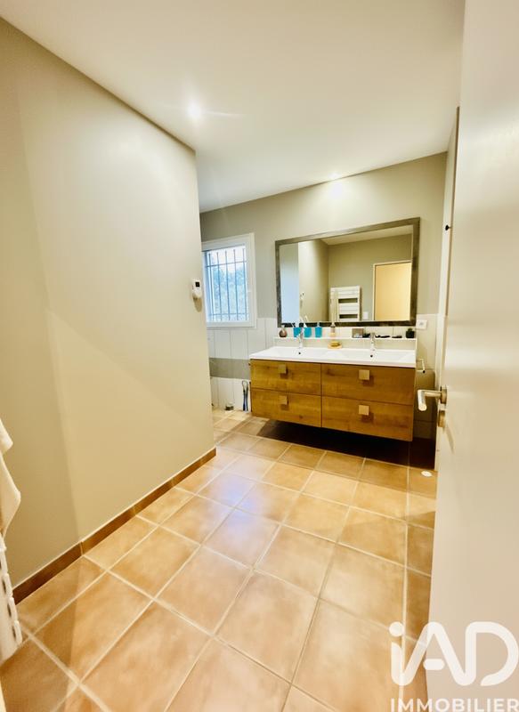 Maison - 192 m² - 6 pièces