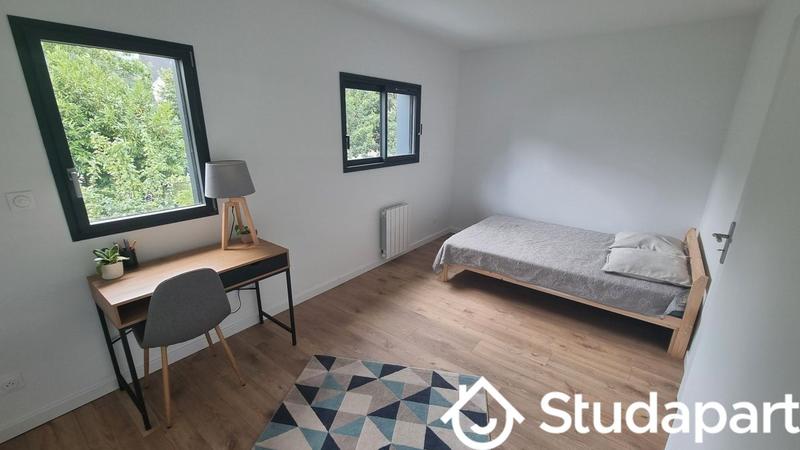 Chambre - 12 m² - 1 pièce