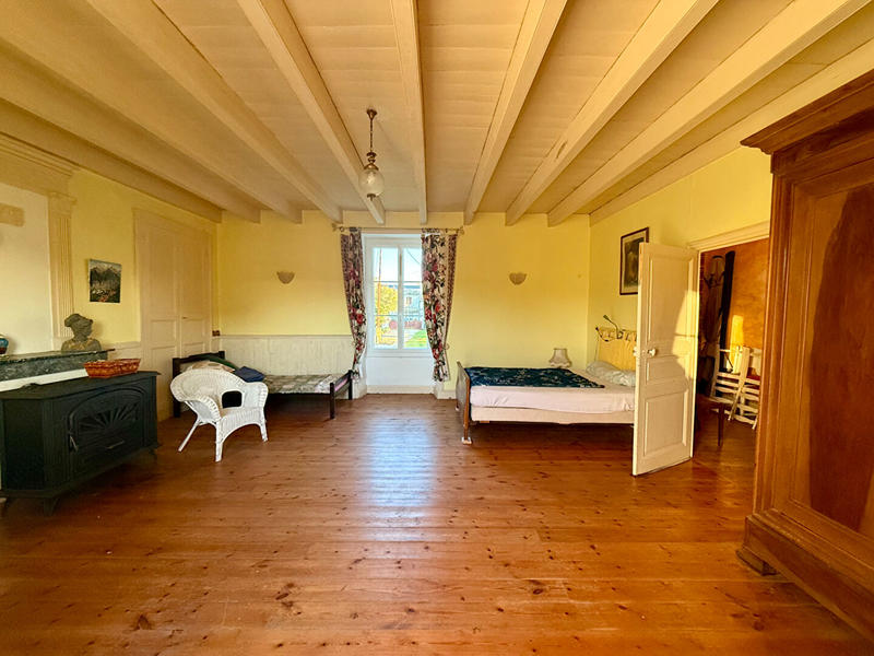 Maison - 186 m² - 4 pièces