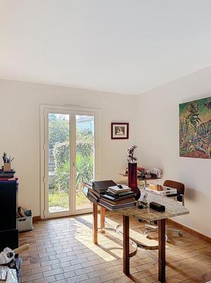 Maison - 220 m² - 6 pièces