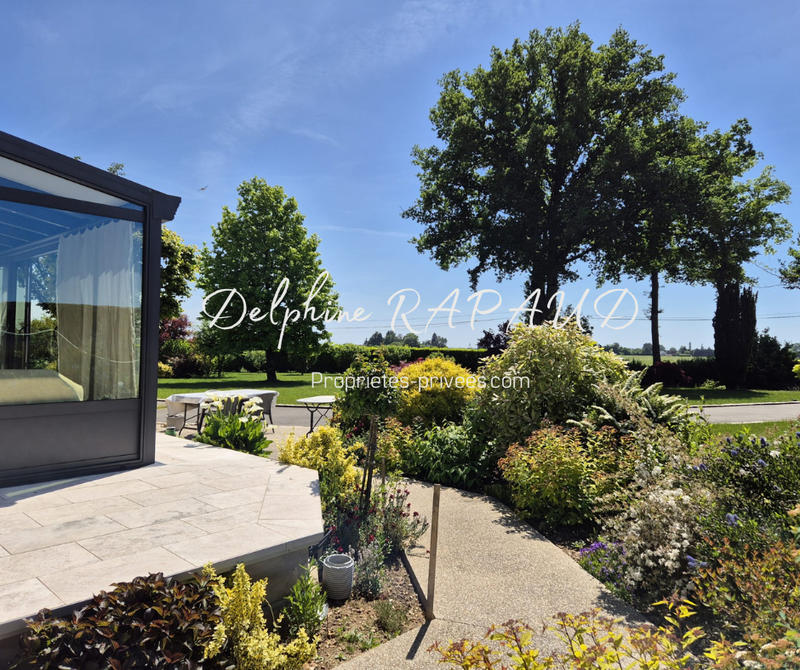 Maison - 167 m² - 8 pièces