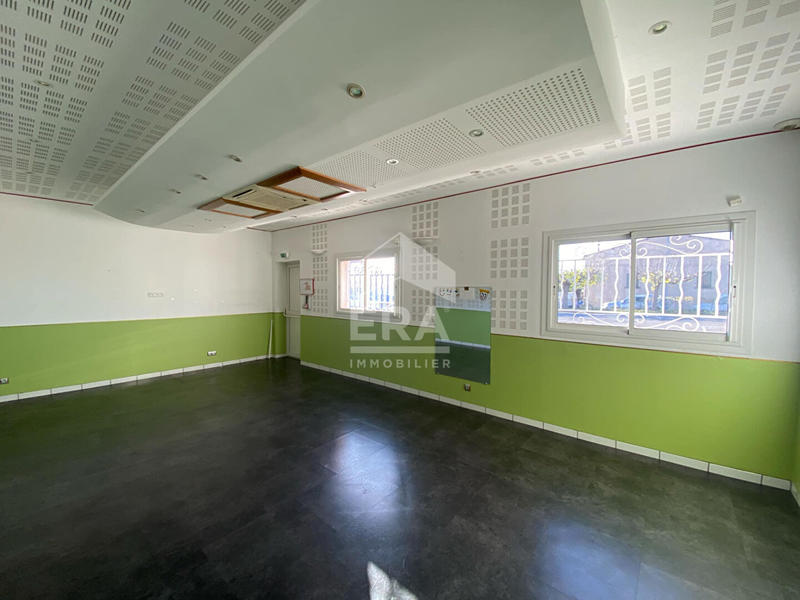 Local commercial - 200 m²