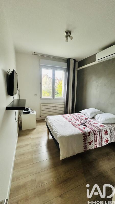 Maison - 186 m² - 8 pièces