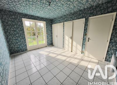 Maison - 250 m² - 8 pièces