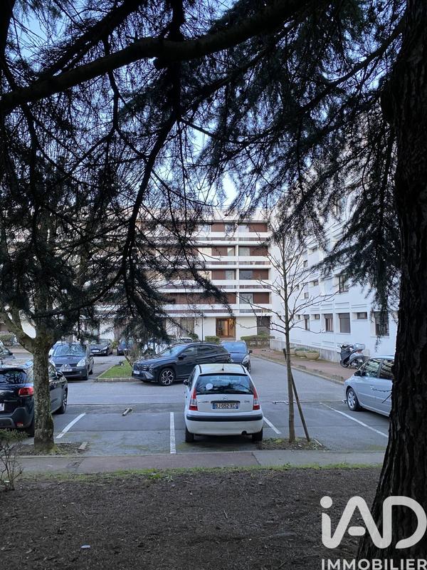 Appartement - 92 m² - 4 pièces