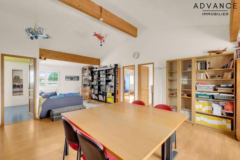 Maison - 333 m² - 8 pièces