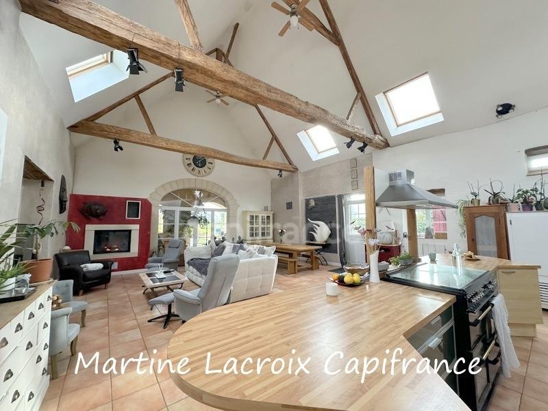 Maison - 180 m² - 8 pièces