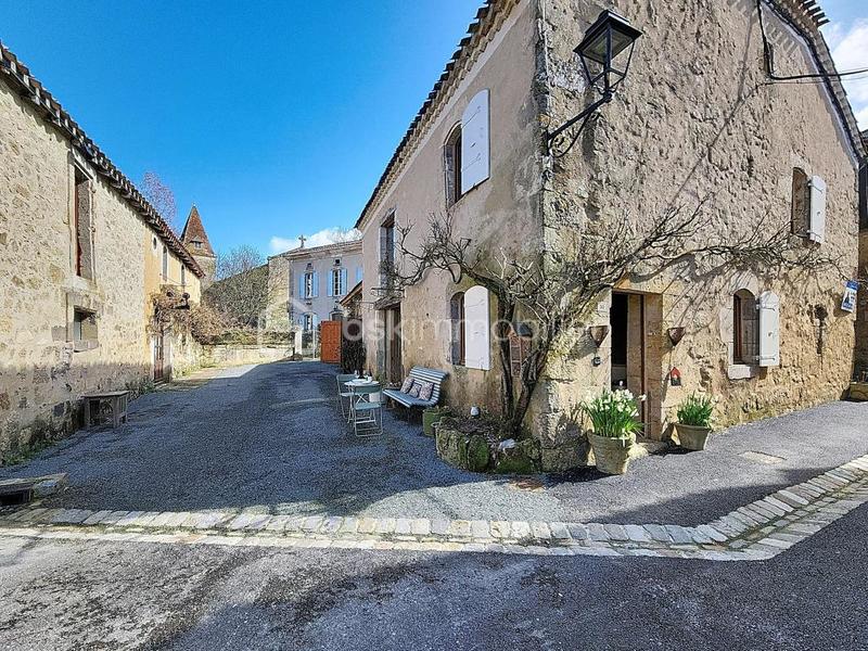 Maison ancienne - 116 m² - 4 pièces