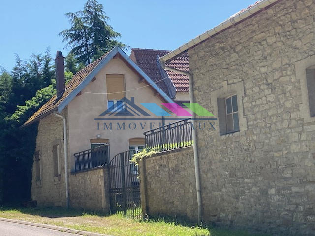 Maison - 172 m² - 10 pièces