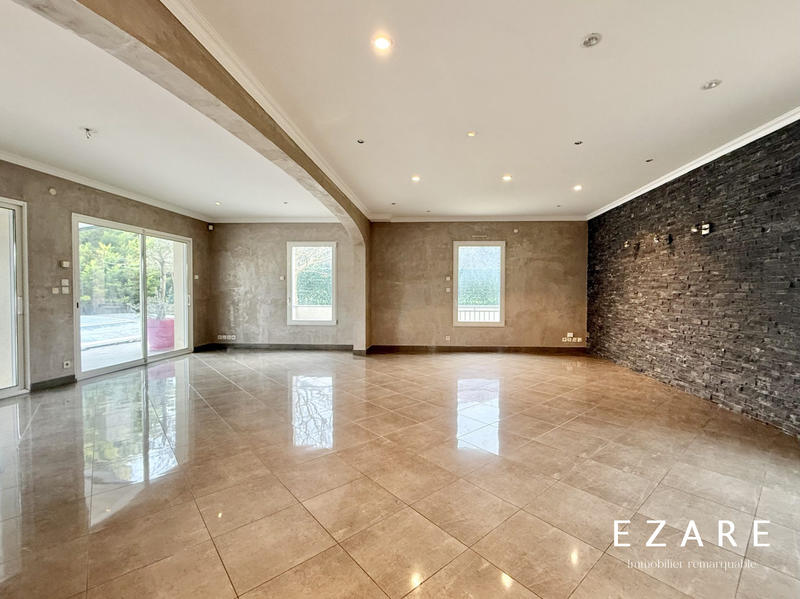 Maison - 165 m² - 7 pièces