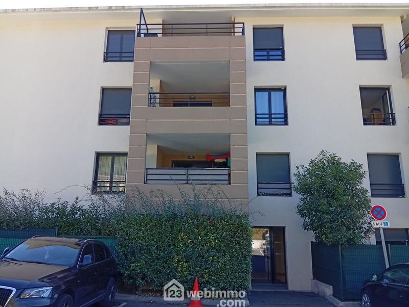 Appartement - 60 m² - 3 pièces