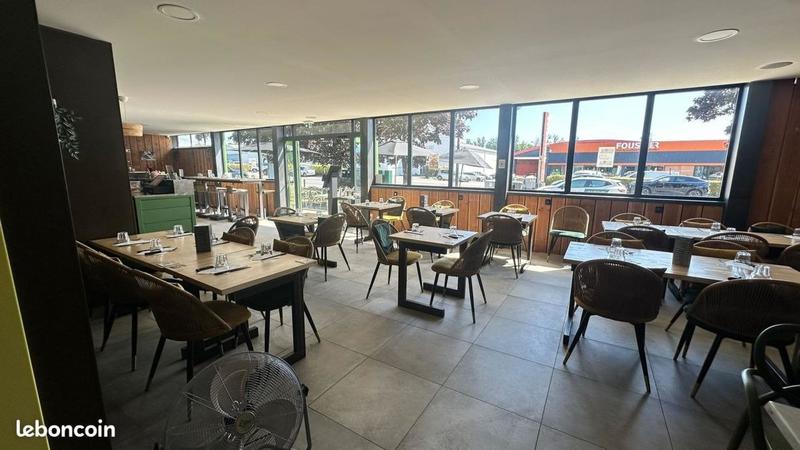 Local commercial - 270 m²