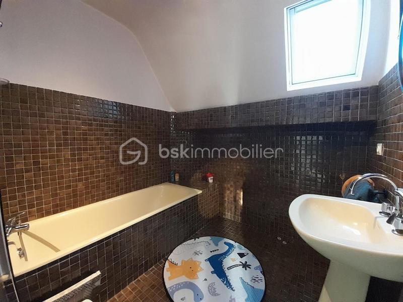 Maison - 163 m² - 5 pièces