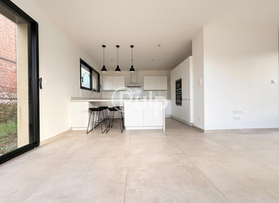 Maison - 91 m² - 6 pièces