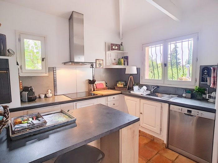 Appartement - 130 m² - 4 pièces