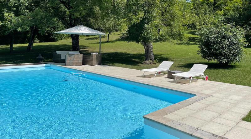 Maison - 260 m² - 7 pièces