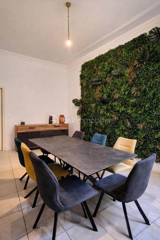 Maison de maîtres - 260 m² - 7 pièces