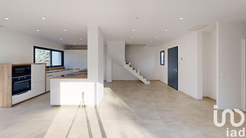 Maison - 108 m² - 5 pièces