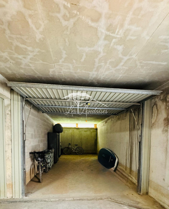 Parking / Garage - 24 m²