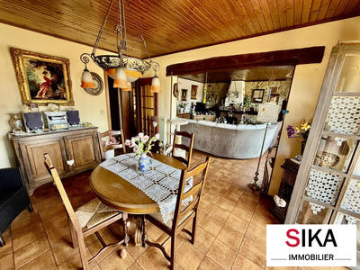 Maison - 121 m² - 6 pièces