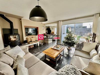 Maison - 99 m² - 4 pièces