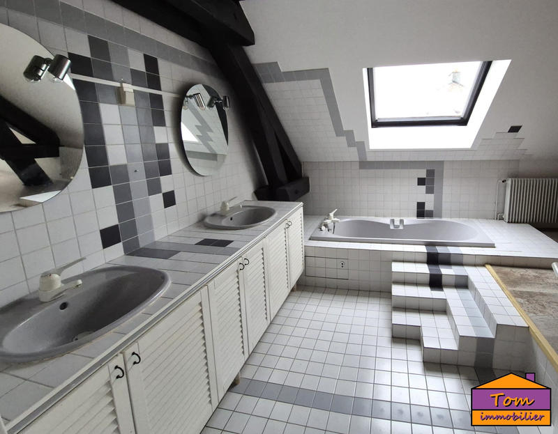 Appartement - 122 m² - 5 pièces