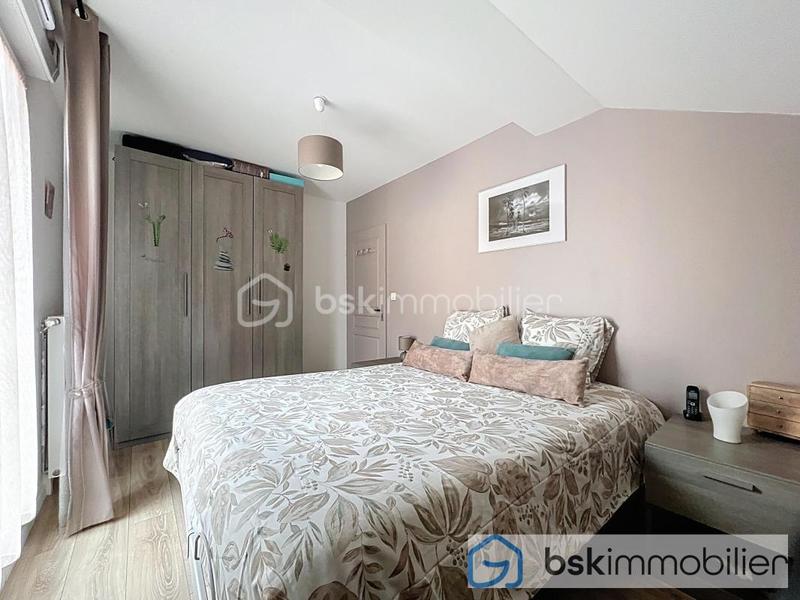 Maison traditionnelle - 90 m² - 5 pièces