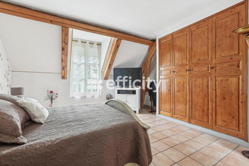 Maison - 140 m² - 5 pièces
