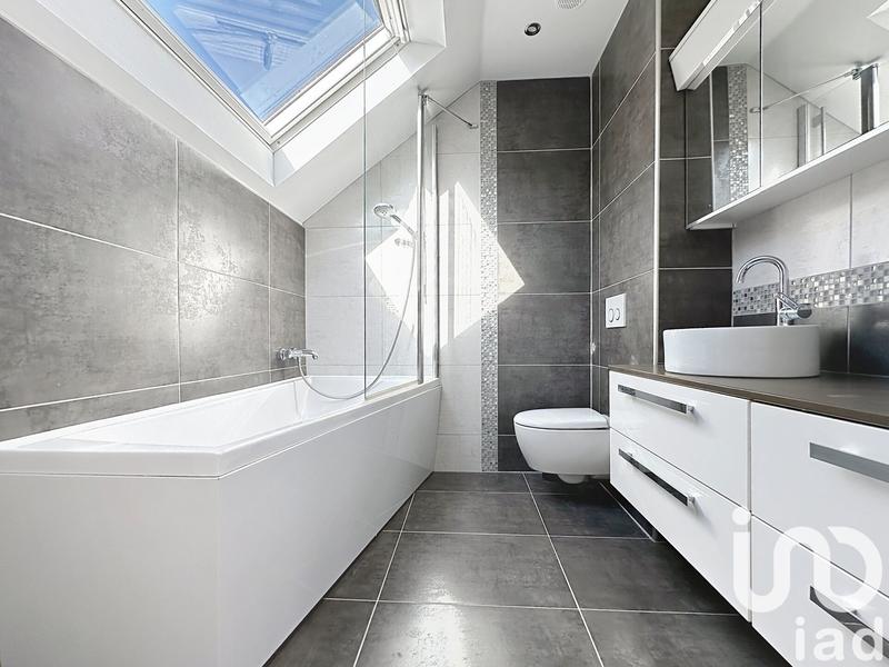 Maison - 140 m² - 7 pièces