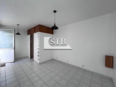 Fonds de commerce - Magasins - 16 m²