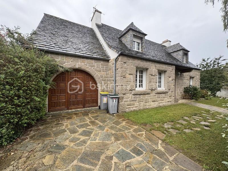 Maison en pierre - 180 m² - 7 pièces