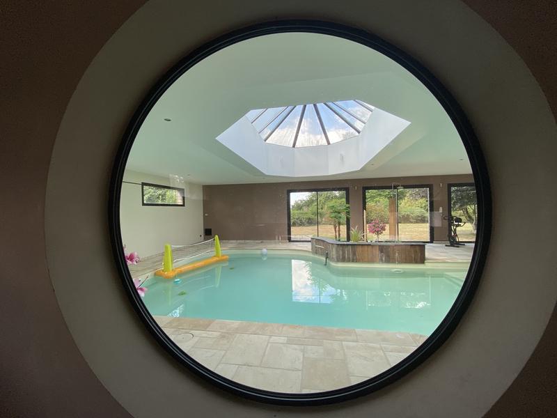 Maison - 395 m² - 7 pièces