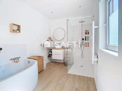 Maison - 119 m² - 5 pièces