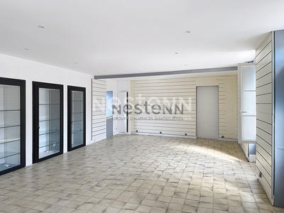 Maison - 211 m² - 5 pièces