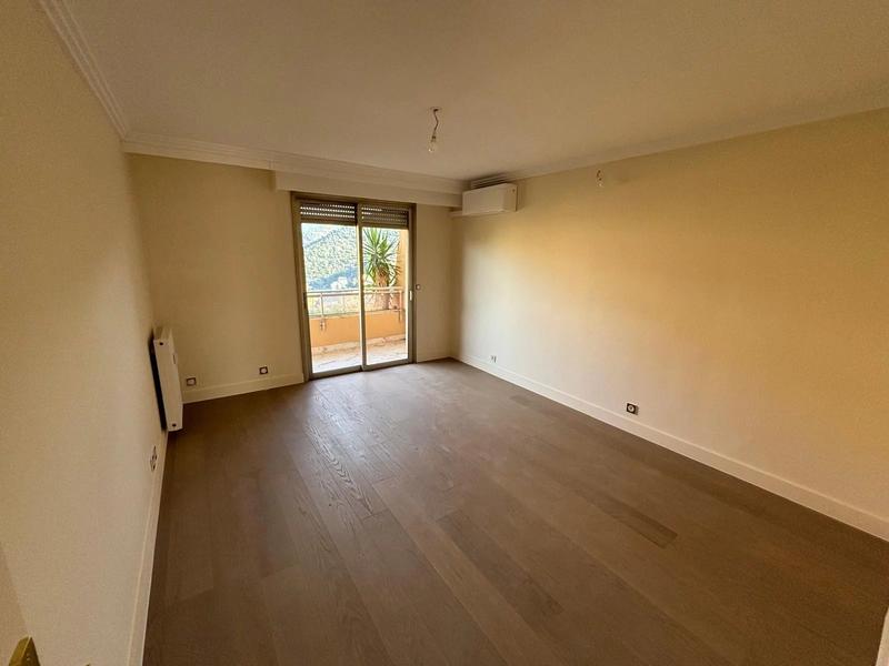 Appartement - 153 m² - 4 pièces