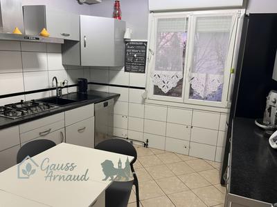 Maison ancienne - 112 m² - 8 pièces