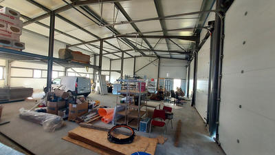 Local d'activités - 375 m²