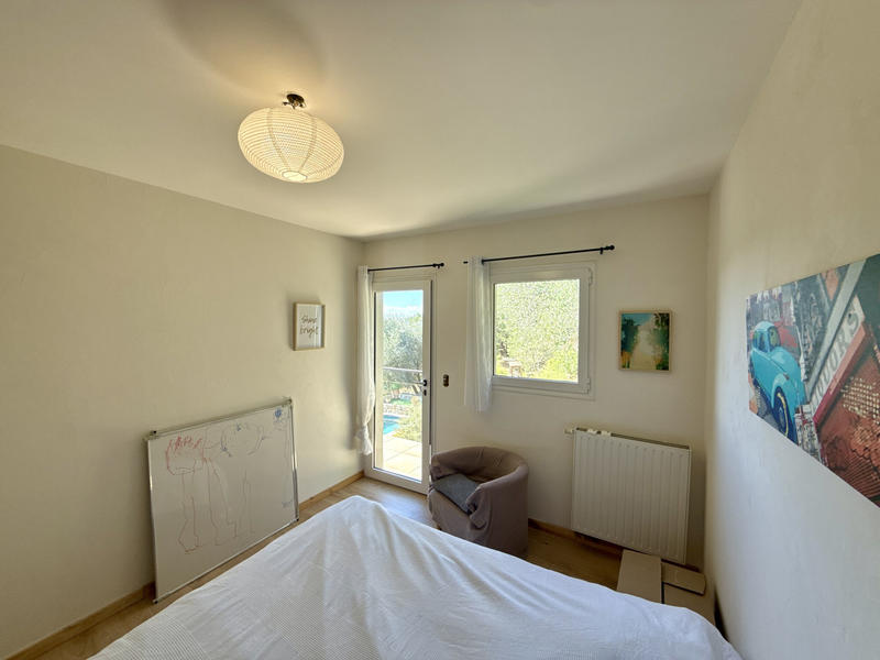 Maison - 300 m² - 7 pièces