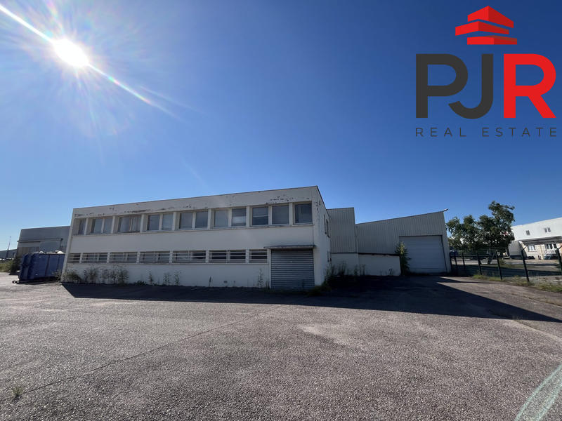 Local d'activités - 2 150 m²