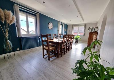 Maison - 186 m² - 5 pièces