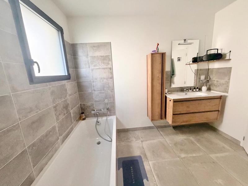 Maison - 81 m² - 3 pièces