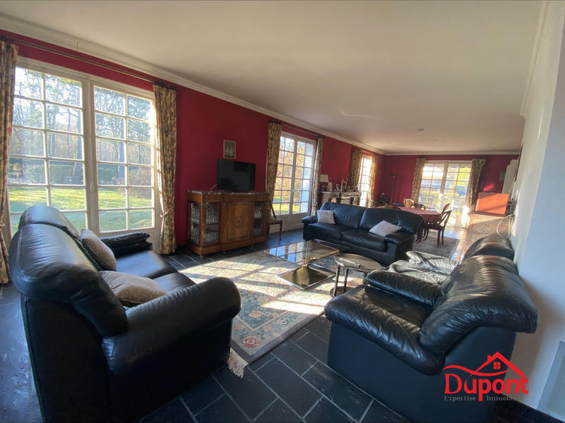 Maison - 200 m² - 7 pièces