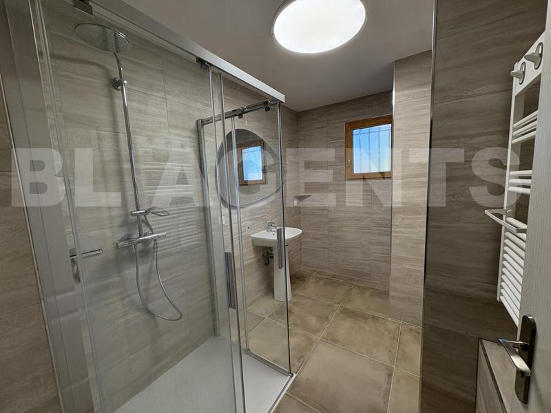 Maison traditionnelle - 96 m² - 5 pièces