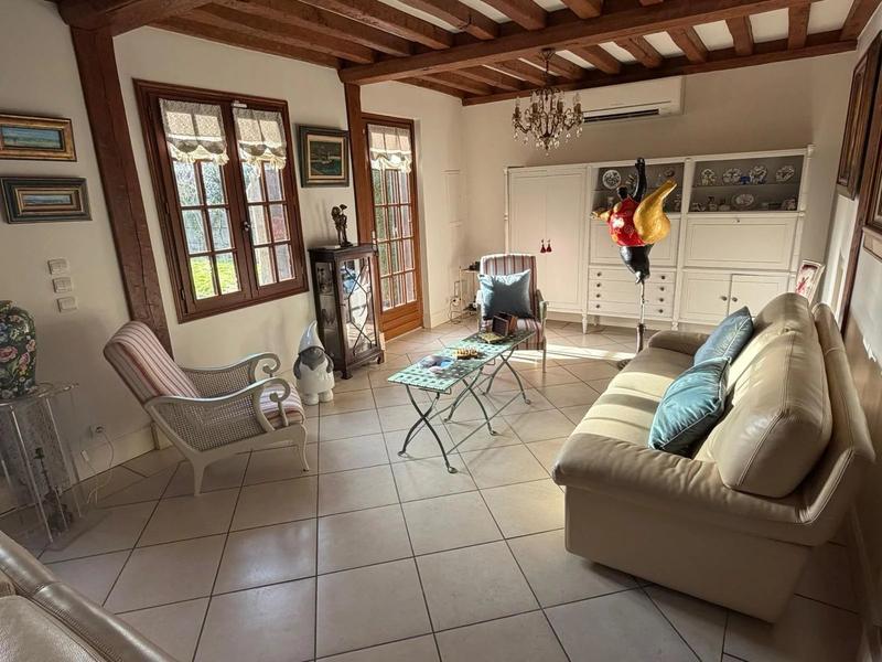 Maison - 200 m² - 6 pièces